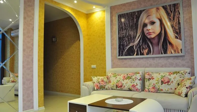 Rock Hotel First Line — Photo 22