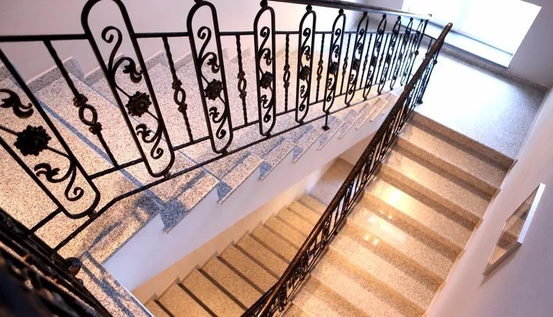 MARTVILI PALACE — Photo 4