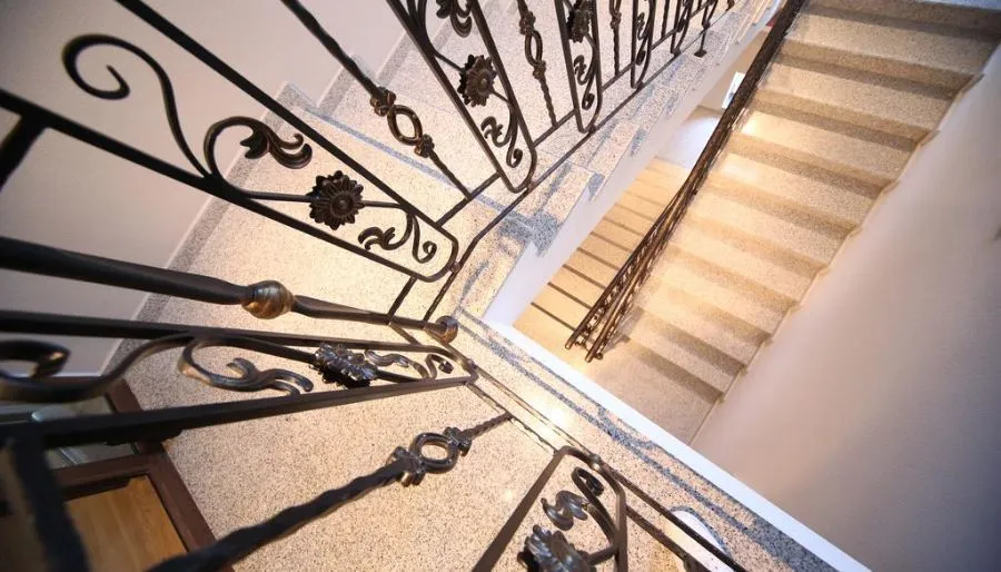 MARTVILI PALACE — Photo 12