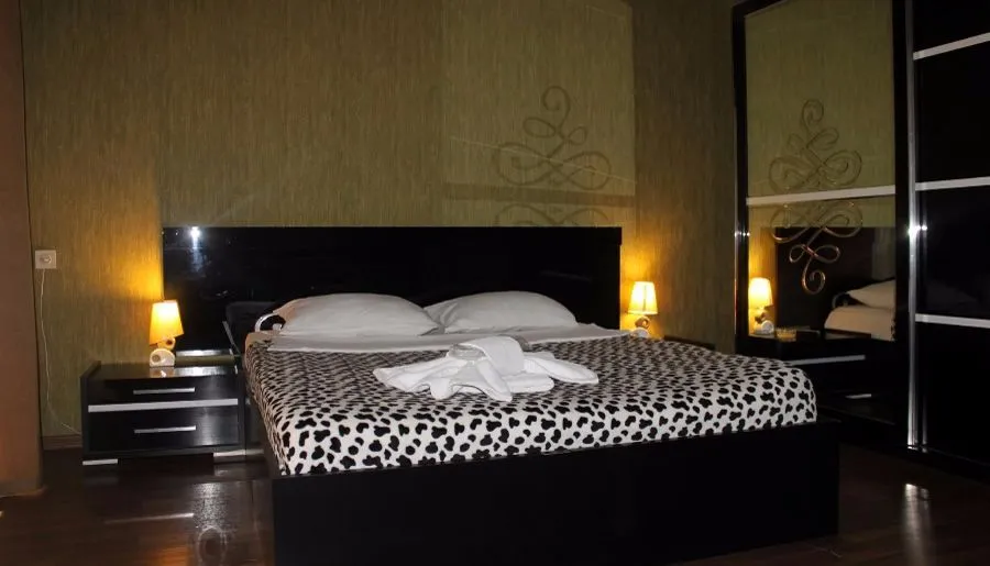 Majestic Hotel Tbilisi — Photo 27