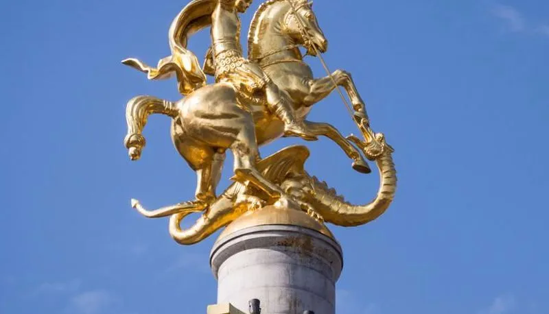 ძველ თბილისში შარდენთან — ფოტო 1