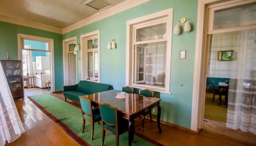 Wine House — Photo 2