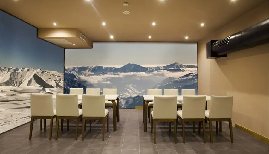 Hotel Alpina — Photo 12