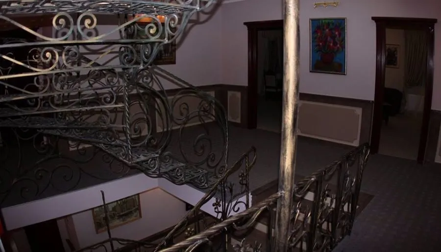 Aeetes Palace — Photo 17