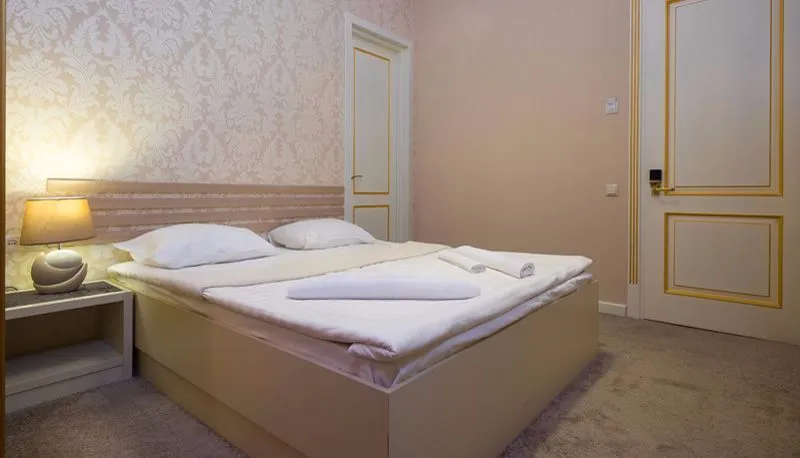 რუსთაველი — ფოტო 51