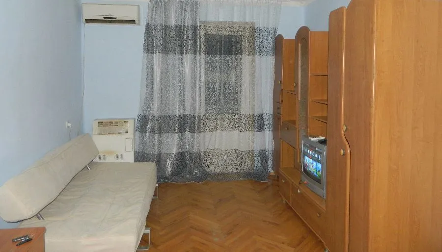 Apartment on Bakhtrioni — Photo 1