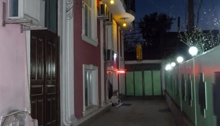 Lux — Photo 2