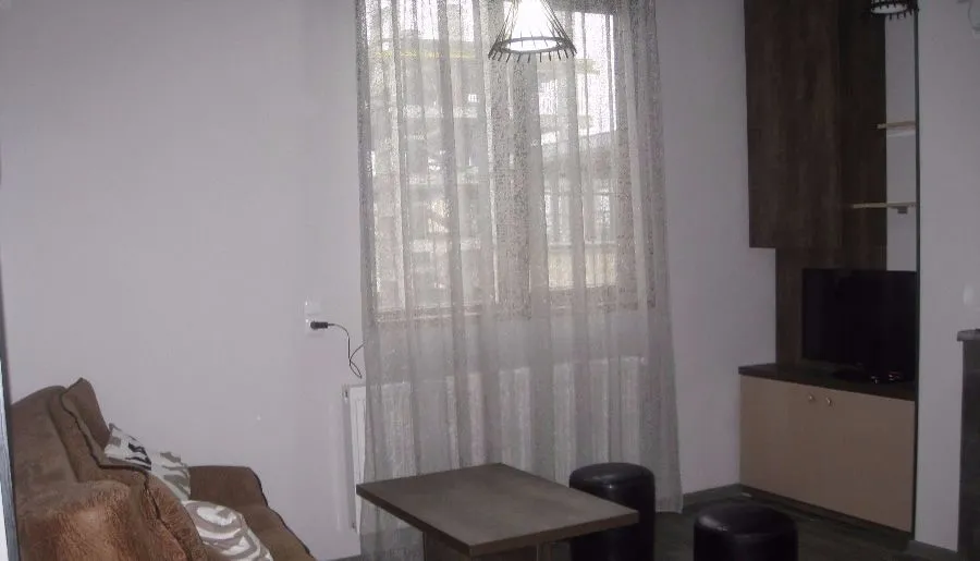 აპარტამენტი 67 მიროტაძეზე — ფოტო 1