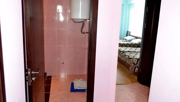 აპარტამენტი 23 კომახიძეზე — ფოტო 8