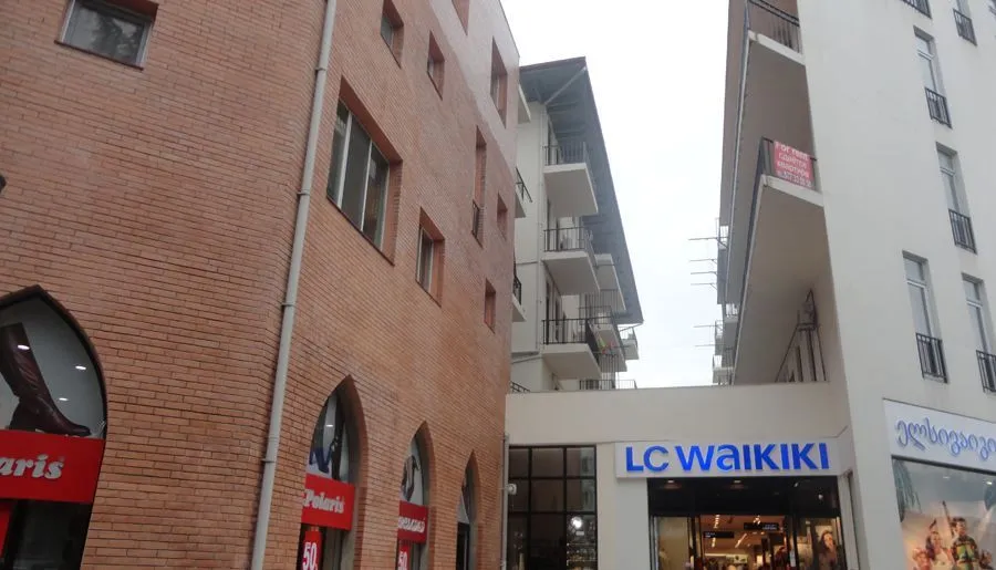 Batumi, Elite Home, Apt B6 — Photo 1