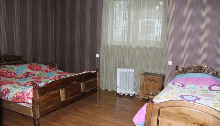Ninia's Guesthouse — Photo 23