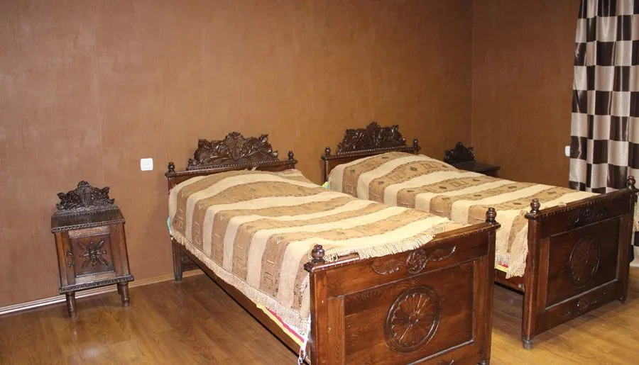 Ninia's Guesthouse — Photo 16