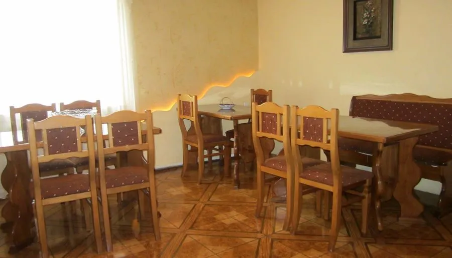 Tbili Sakhli — Photo 6