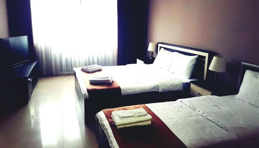 ჰოლანდ ჰუკი — ფოტო 94