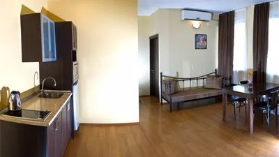 Hotel Mgzavrebi Batumi — Photo 6