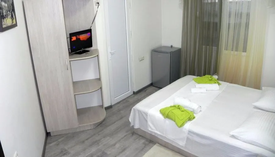 Hotel Leon — Photo 36