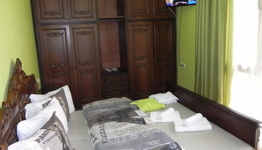 Hotel Leon — Photo 48