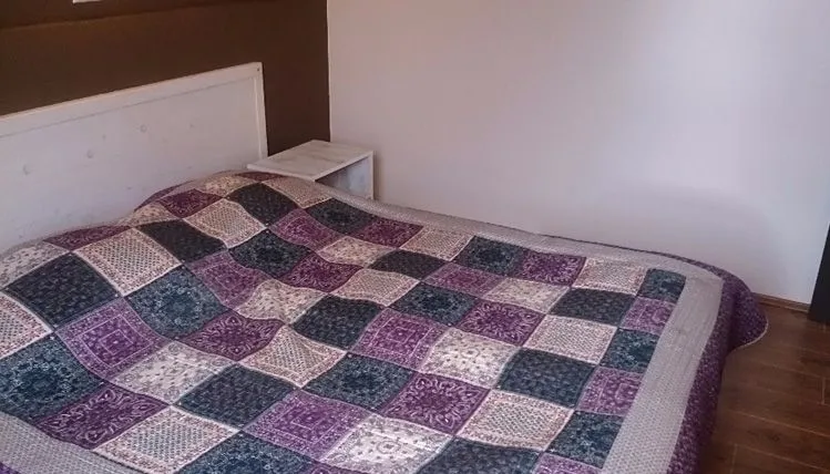 Mgzavrebi apt 403 — Photo 9
