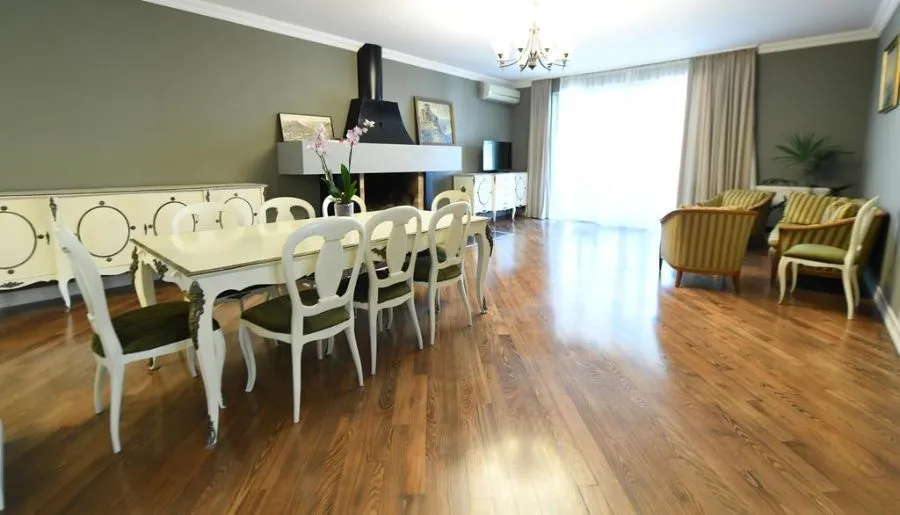 Villa Floor Six — Photo 10