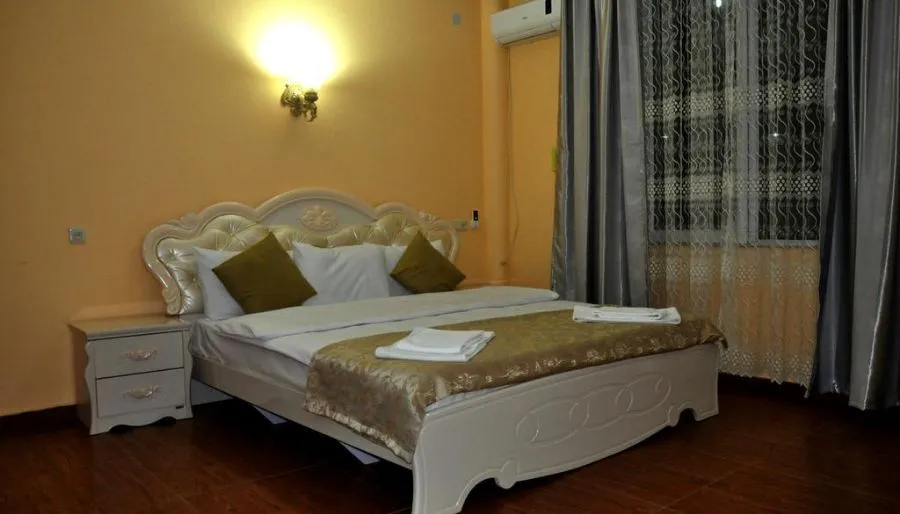 White Palace — Photo 39