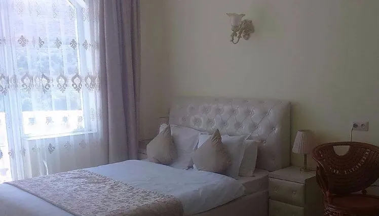 White Palace — Photo 42