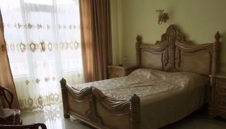 White Palace — Photo 31