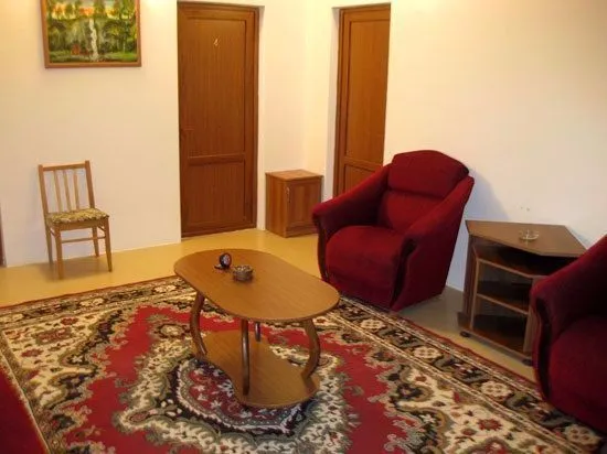 Tskhratskaro — Photo 13