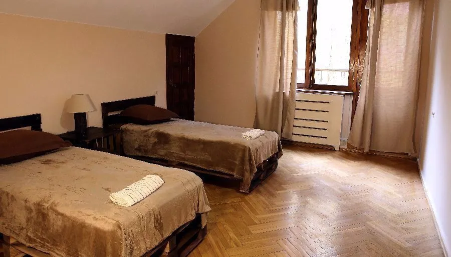 ვინტაჟ გესთ ჰაუზი — ფოტო 11