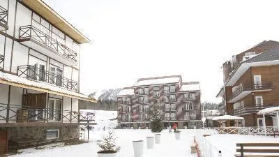 მგზავრები ბინა 209