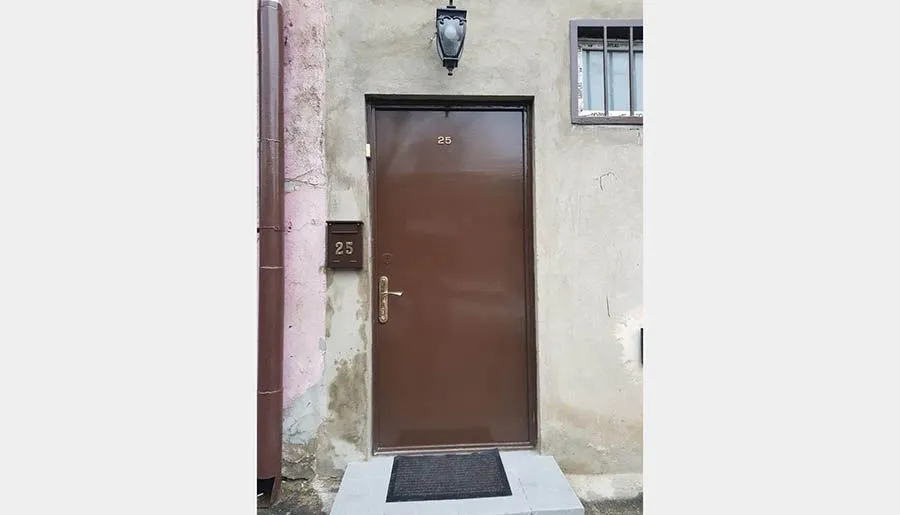 ხოხბის სახლი ძველ თბილისში — ფოტო 1