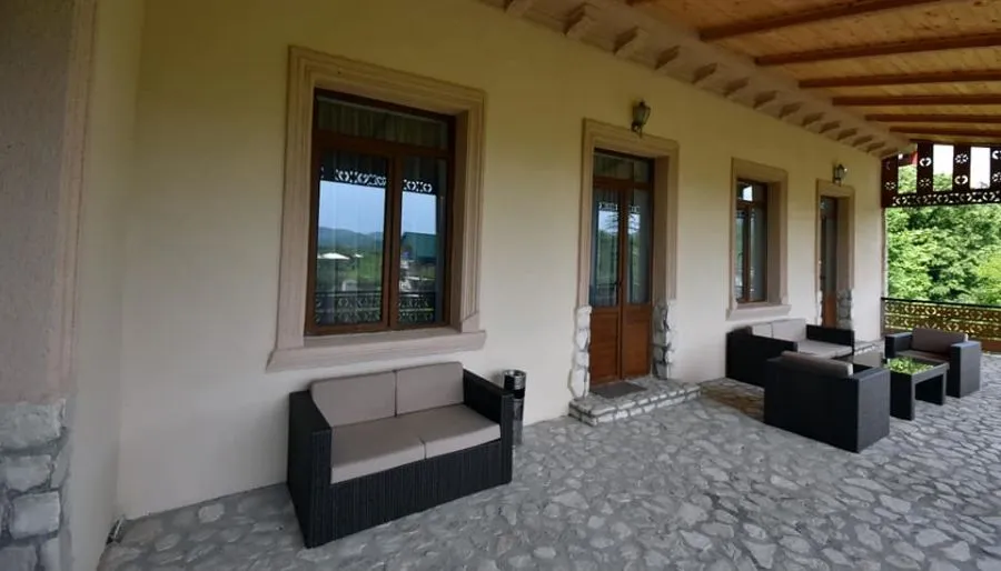 Wine house & L'Auberge Dadianebi — Photo 41
