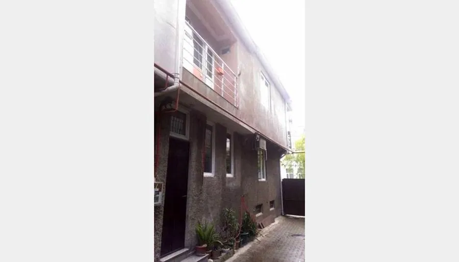 Naira's house on Vazha-Fshavela — Photo 4